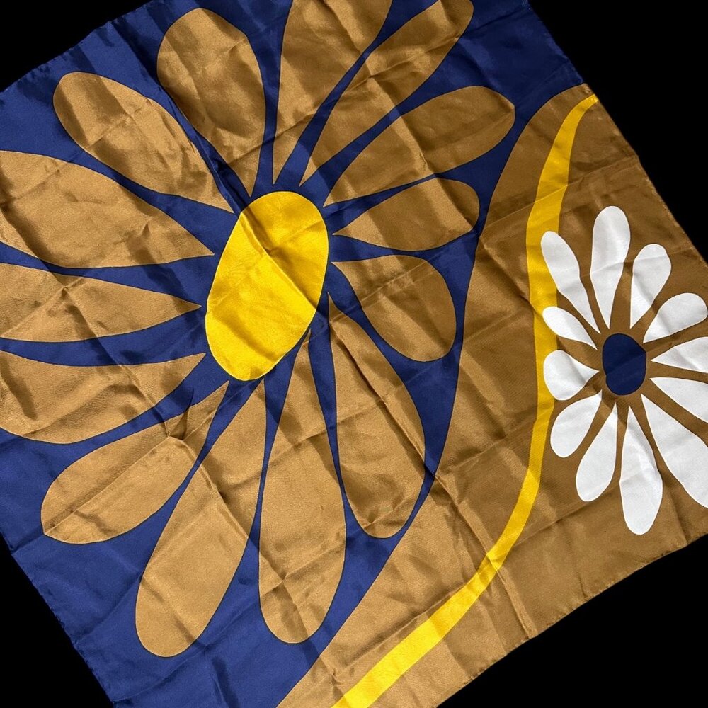 Vintage Scarf 1970s Groovy Daisy Flower Power Retro Fashion Accessory Blue Brown
